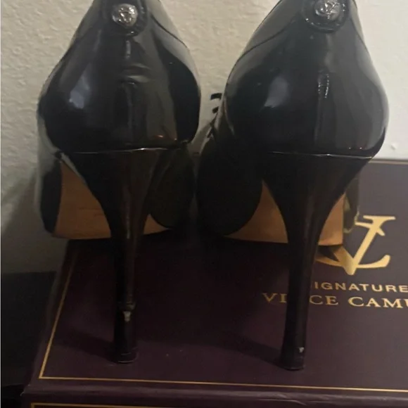 Vince Camuto Olive Green Tassel Heels - Picture 2 of 7